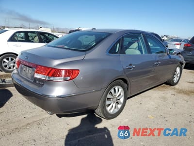 Trzecie zdjęcie samochodu z tyłu: 2008 HYUNDAI AZERA SE VIN:KMHFC46F48A295836 - miniatura