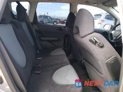 Zdjęcie 10 z 12 samochodu: 2007 HONDA FIT VIN:JHMGD38447S064664 - miniatura