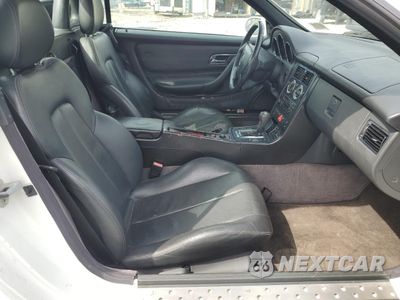 Zdjęcie 11 z 14 samochodu: 1998 MERCEDES-BENZ SLK 230 KOMPRESSOR VIN:WDBKK47FXWF037419 - miniatura