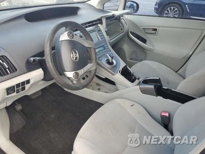 Zdjęcie 8 z 13 samochodu: 2013 TOYOTA PRIUS VIN:JTDKN3DU8D5638725 - miniatura