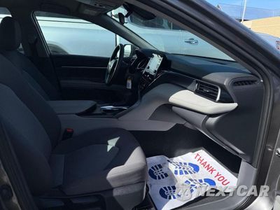Piąte zdjęcie samochodu w środku: 2024 TOYOTA CAMRY LE VIN:4T1C11AKXRU864362 - miniatura