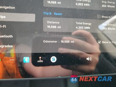 Zdjęcie 9 z 12 samochodu: 2023 TESLA MODEL 3 VIN:5YJ3E1EA1PF591196 - miniatura