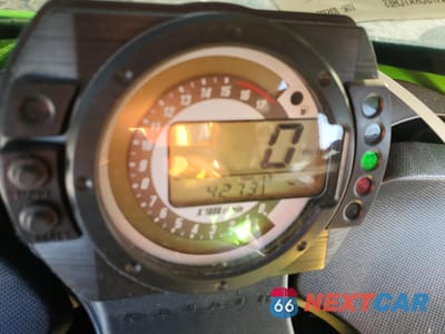 Zdjęcie 7 z 9 samochodu: 2006 KAWASAKI ZX636 C1 VIN:JKBZXJC126A035337 - miniatura