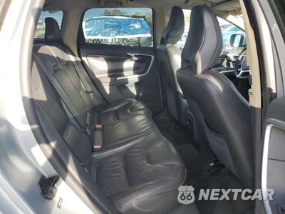Zdjęcie 12 z 15 samochodu: 2011 VOLVO XC60 T6 VIN:YV4902DZ3B2154573 - miniatura