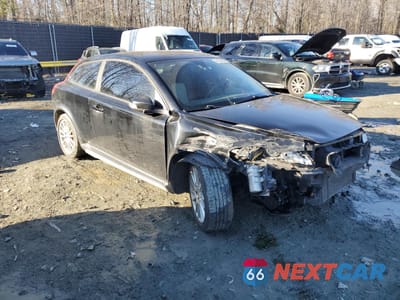 Czwarte zdjęcie samochodu z boku: 2011 VOLVO C30 T5 VIN:YV1672MK4B2239257 - miniatura