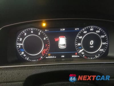 Zdjęcie 9 z 12 samochodu: 2018 VOLKSWAGEN GOLF R VIN:WVWWF7AU3JW068701 - miniatura