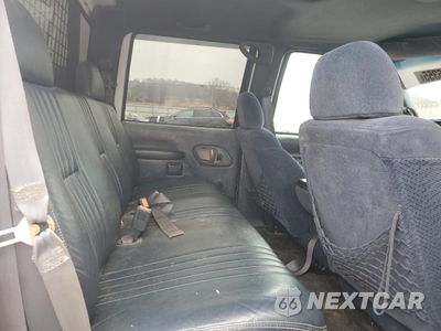 Zdjęcie 11 z 14 samochodu: 2000 CHEVROLET GMT-400 K2500 VIN:1GCGK23R7YF504830 - miniatura