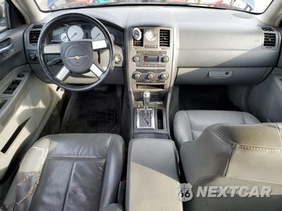 Zdjęcie 8 z 12 samochodu: 2005 CHRYSLER 300 TOURING VIN:2C3JA53J55H612029 - miniatura
