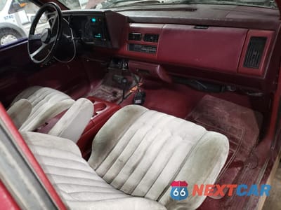 Zdjęcie 8 z 12 samochodu: 1989 CHEVROLET GMT-400 K3500 VIN:2GCHK39N8K1258495 - miniatura