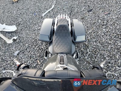 Piąte zdjęcie samochodu w środku: 2008 HARLEY-DAVIDSON FLHX VIN:1HD1KB4148Y660356 - miniatura