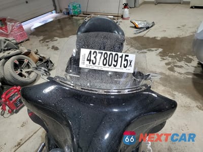Piąte zdjęcie samochodu w środku: 2012 HARLEY-DAVIDSON FLHTK ELECTRA GLIDE ULTRA LIMITED VIN:1HD1KEM13CB636465 - miniatura