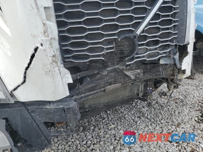 Zdjęcie 9 z 10 samochodu: 2023 VOLVO VN VNL VIN:4V4NC9EH6PN329111 - miniatura