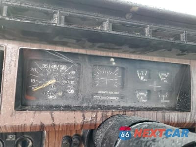 Zdjęcie 9 z 12 samochodu: 1983 FORD F150 VIN:1FTEF14G1DPB08688 - miniatura