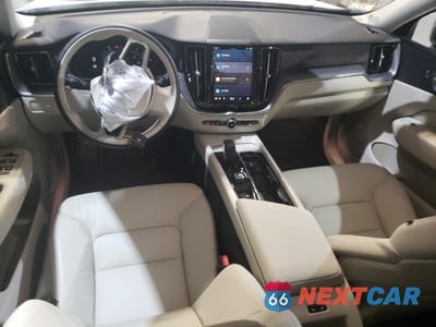 Zdjęcie 8 z 16 samochodu: 2025 VOLVO XC60 CORE VIN:YV4M12RJ2S1103050 - miniatura