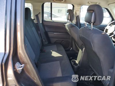 Zdjęcie 11 z 13 samochodu: 2015 JEEP PATRIOT SPORT VIN:1C4NJPBA0FD220953 - miniatura