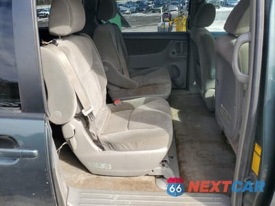 Zdjęcie 11 z 13 samochodu: 2005 TOYOTA SIENNA CE VIN:5TDZA23CX5S355851 - miniatura