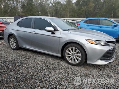 Czwarte zdjęcie samochodu z boku: 2019 TOYOTA CAMRY L VIN:4T1B11HK6KU700016 - miniatura