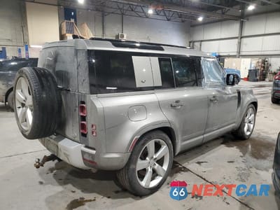 Trzecie zdjęcie samochodu z tyłu: 2022 LAND ROVER DEFENDER 110 XS EDITION VIN:SALEW7RU2N2098360 - miniatura