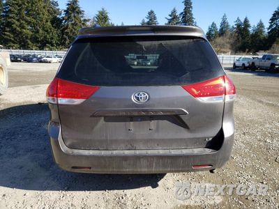Zdjęcie 6 z 15 samochodu: 2014 TOYOTA SIENNA LE VIN:5TDKK3DCXES485194 - miniatura