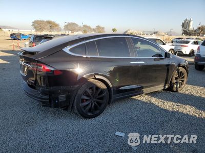 Trzecie zdjęcie samochodu z tyłu: 2017 TESLA MODEL X VIN:5YJXCBE43HF048909 - miniatura