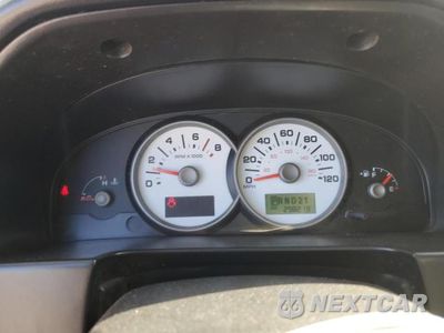 Zdjęcie 9 z 13 samochodu: 2005 FORD ESCAPE VIN:1FMYU04135KB10347 - miniatura