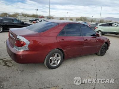 Trzecie zdjęcie samochodu z tyłu: 2005 TOYOTA CAMRY LE VIN:4T1BE32K05U049088 - miniatura