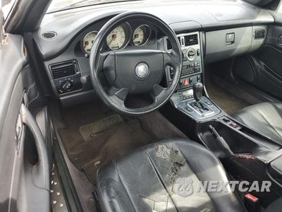 Zdjęcie 8 z 14 samochodu: 1998 MERCEDES-BENZ SLK 230 KOMPRESSOR VIN:WDBKK47FXWF037419 - miniatura
