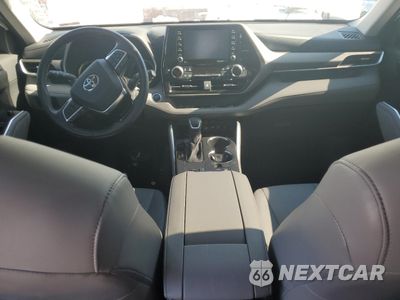 Zdjęcie 8 z 15 samochodu: 2020 TOYOTA HIGHLANDER XLE VIN:5TDGZRAHXLS503341 - miniatura