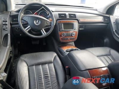 Zdjęcie 8 z 15 samochodu: 2006 MERCEDES-BENZ R 350 VIN:4JGCB65E26A017847 - miniatura