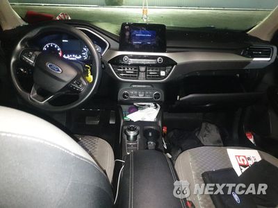 Zdjęcie 8 z 13 samochodu: 2020 FORD ESCAPE SE VIN:1FMCU9G61LUB05994 - miniatura