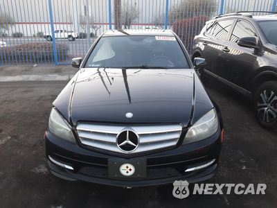 Piąte zdjęcie samochodu w środku: 2011 MERCEDES-BENZ C 300 VIN:WDDGF5EB3BA521186 - miniatura