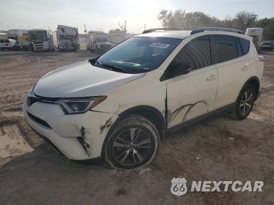2017 TOYOTA RAV4 XLE JTMWFREV8HD092884 - główne zdjęcie licytacji z USA - miniatura
