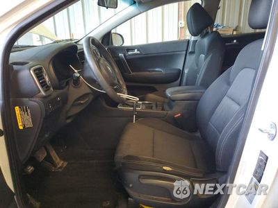 Zdjęcie 7 z 13 samochodu: 2017 KIA SPORTAGE LX VIN:KNDPMCAC1H7222899 - miniatura