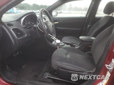 Zdjęcie 7 z 12 samochodu: 2013 CHRYSLER 200 LX VIN:1C3CCBAB7DN761962 - miniatura