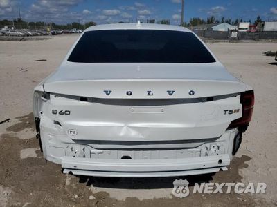 Zdjęcie 6 z 13 samochodu: 2020 VOLVO S60 T5 R-DESIGN VIN:7JR102FM5LG049170 - miniatura
