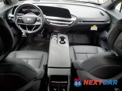 Zdjęcie 8 z 12 samochodu: 2024 CADILLAC LYRIQ LUXURY VIN:1GYKPSRL6RZ136357 - miniatura