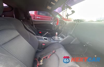 Zdjęcie 6 z 10 samochodu: 2017 NISSAN 370Z BASE VIN:JN1AZ4EH7HM951030 - miniatura