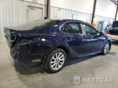 Trzecie zdjęcie samochodu z tyłu: 2021 TOYOTA CAMRY LE VIN:4T1C11AK6MU458586 - miniatura