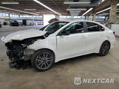 2023 KIA FORTE GT LINE 3KPF54AD7PE668643 - główne zdjęcie licytacji z USA - miniatura
