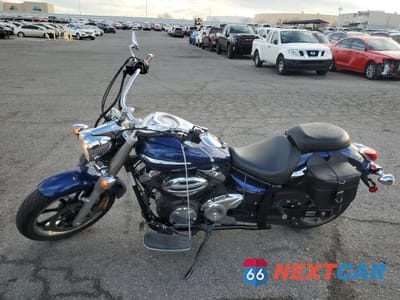 Trzecie zdjęcie samochodu z tyłu: 2011 YAMAHA XVS950 A VIN:JYAVN01E3BA011388 - miniatura