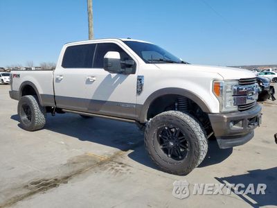 Czwarte zdjęcie samochodu z boku: 2017 FORD F250 SUPER DUTY VIN:1FT7W2BT0HED07716 - miniatura