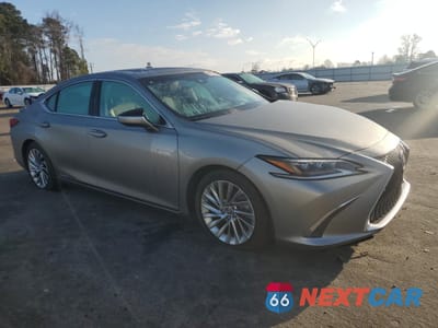 Czwarte zdjęcie samochodu z boku: 2020 LEXUS ES 300H ULTRA LUXURY VIN:58AF21B16LU011442 - miniatura