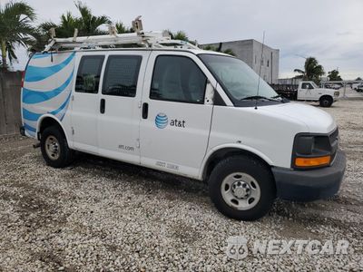 Czwarte zdjęcie samochodu z boku: 2013 CHEVROLET EXPRESS G2500 VIN:1GCWGFCA7D1139698 - miniatura