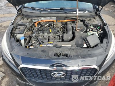 Zdjęcie 11 z 12 samochodu: 2016 HYUNDAI SONATA HYBRID VIN:KMHE24L11GA015120 - miniatura