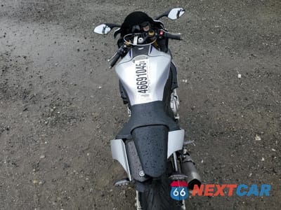 Zdjęcie 6 z 10 samochodu: 2015 YAMAHA YZFR1M VIN:JYARN40E3FA000231 - miniatura