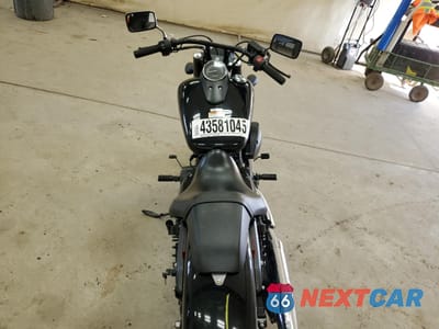 Zdjęcie 6 z 9 samochodu: 2015 HONDA VT750 C2B VIN:JH2RC5378FK501842 - miniatura