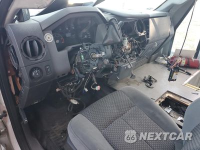 Zdjęcie 8 z 13 samochodu: 2014 FORD F550 SUPER DUTY VIN:1FDGF5GY0EEB30016 - miniatura