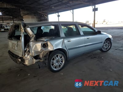 Trzecie zdjęcie samochodu z tyłu: 2001 VOLVO V70 T5 TURBO VIN:YV1SW53D111026051 - miniatura