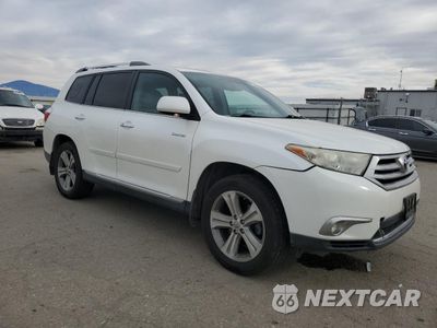 Czwarte zdjęcie samochodu z boku: 2011 TOYOTA HIGHLANDER LIMITED VIN:5TDYK3EH5BS047036 - miniatura