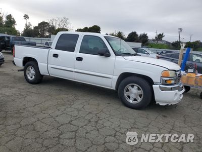 Czwarte zdjęcie samochodu z boku: 2006 GMC NEW SIERRA C1500 VIN:2GTEC13VX61215618 - miniatura